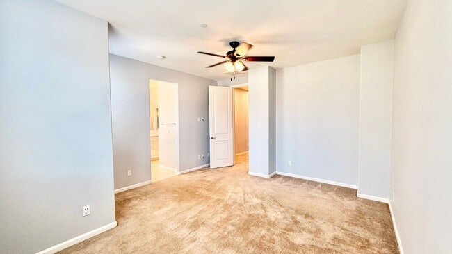 Building Photo - Beautiful, Like New, End Unit Condo in Resort Like Living Community off Temecula's South 79!