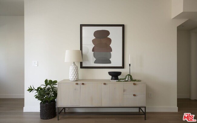 Building Photo - 3849 Don Tomaso Dr