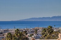 Building Photo - Beautifully Remodeled, 4BR4.5BA Hill Section Home w/ Amazing Panoramic Ocean Views, 3 Decks, Atri...