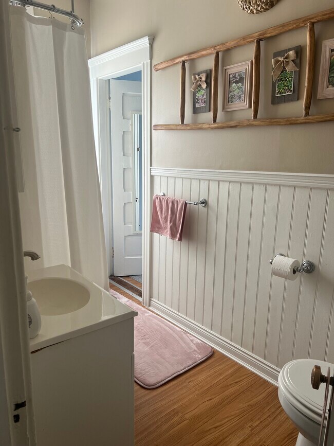 Building Photo - 95 May St