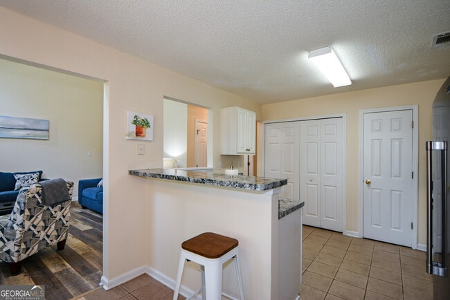 Building Photo - 4511 Ravenwood Pl