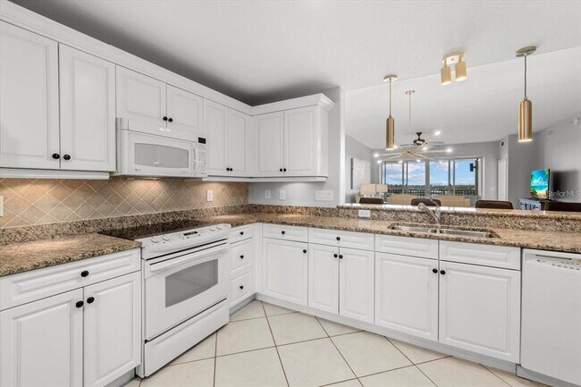 Building Photo - 147 Tampa Ave E