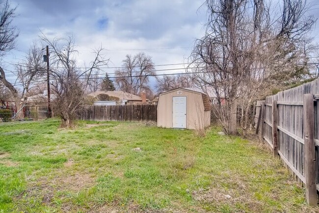 Building Photo - 1054 N Revere St