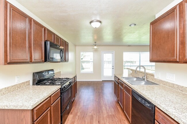 Building Photo - 2518 Bammelwood Dr