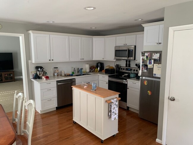 Building Photo - Charming 3-Bedroom Home with Expansive Grounds in Royersford, PA