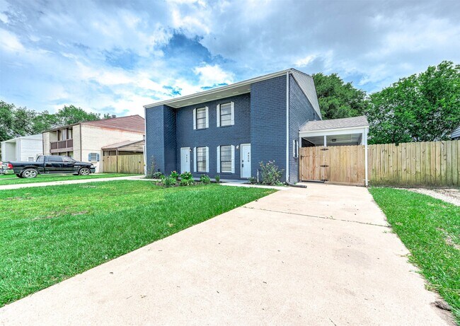 Building Photo - 4620 W Orange St