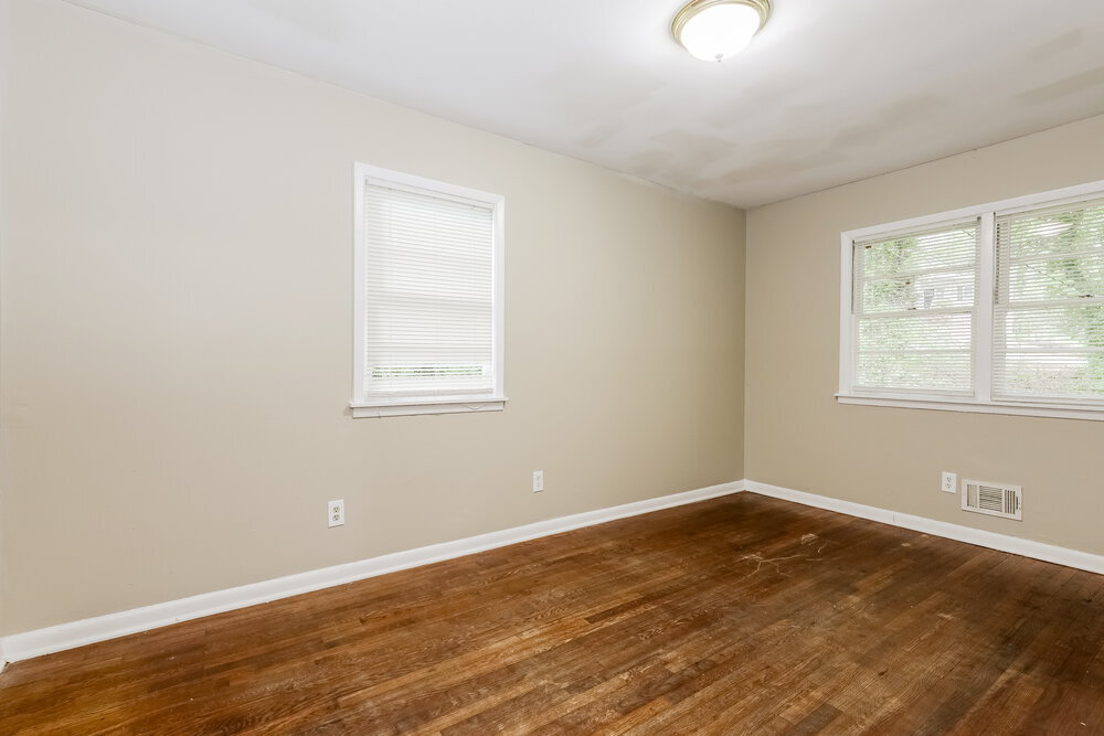 Building Photo - 3149 Beech Dr