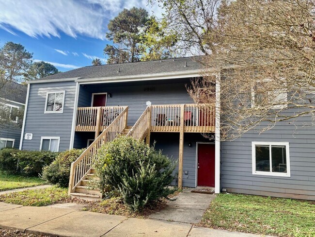 Building Photo - 2 bedroom/ 1 bathroom- Peppertree