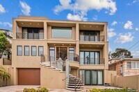 Building Photo - 1259 Olivet St