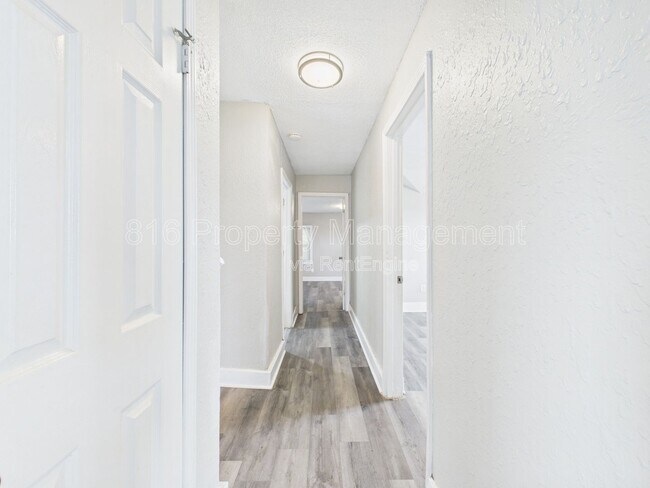 Building Photo - 4417 Wayne Ave