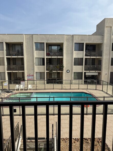 Building Photo - 1140 E Ocean Blvd