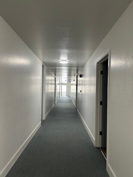 Building Photo - 2655 Edison St