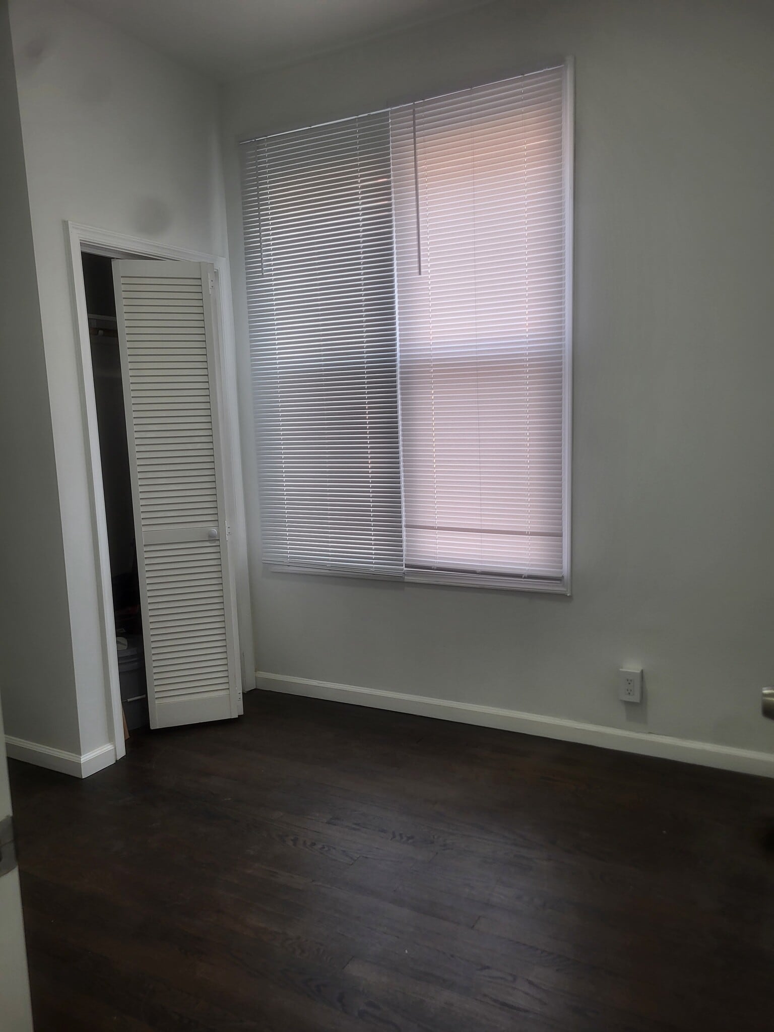 Front Bedroom - 2637 N Jessup St