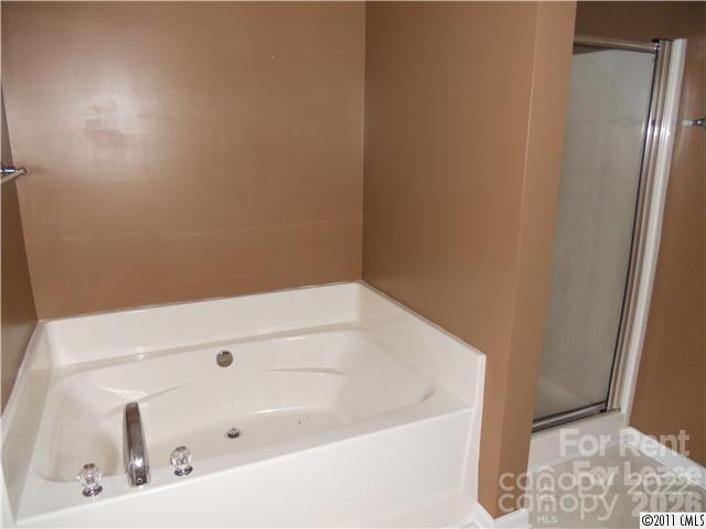 Building Photo - 1307 Smokey Quartz Ln