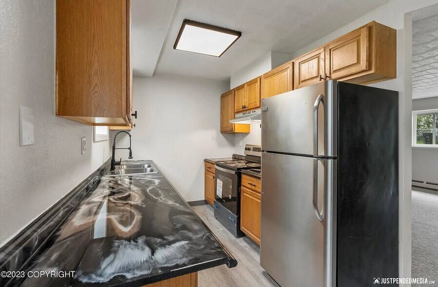 Building Photo - 1117 Karluk St