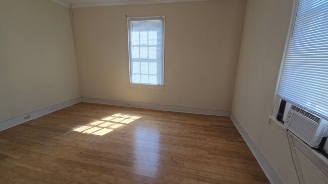 Building Photo - SHORT TERM AVAILABLE [Olympia]