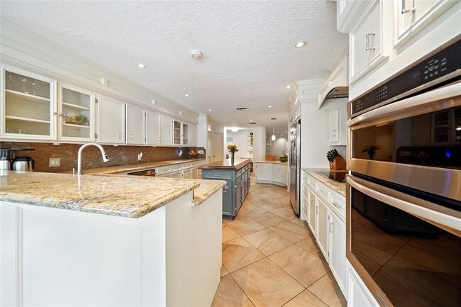 Building Photo - 6218 Wynnwood Ln