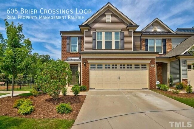 Primary Photo - 605 Brier Crossings Loop