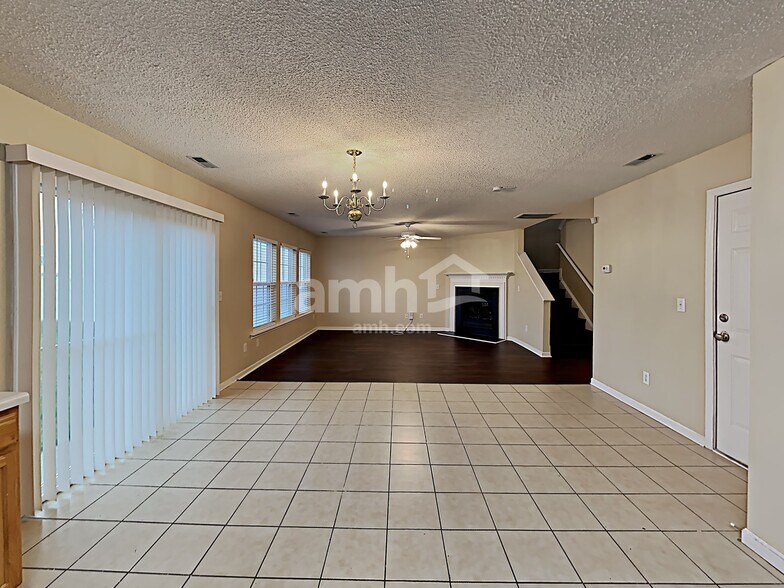 Building Photo - 4020 Flat Sedge Ln