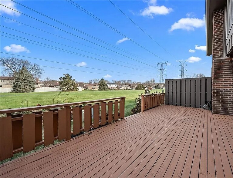 Back Porch - 8306 Berkhansted Ct