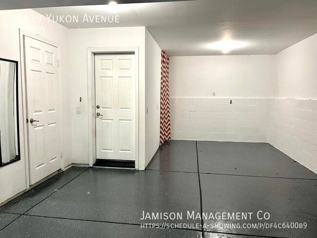 Building Photo - 16619 Yukon Ave