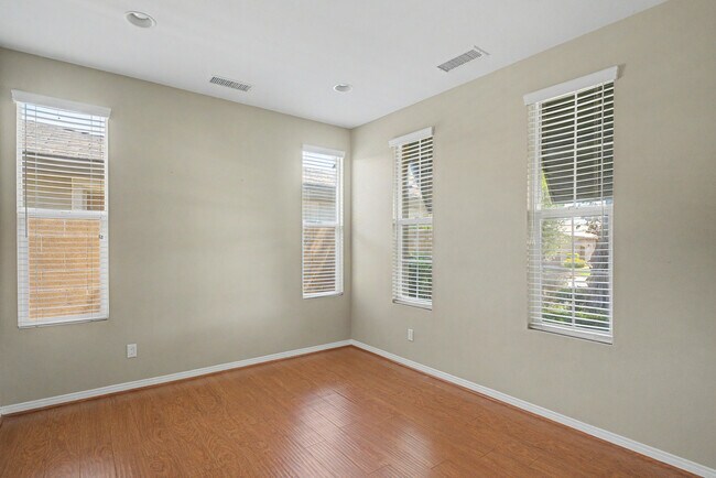 Building Photo - 60177 Angora Ct