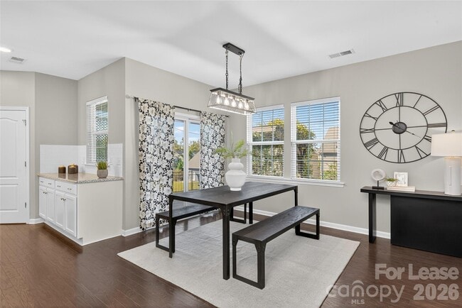 Building Photo - 7019 Hamilton Mill Dr