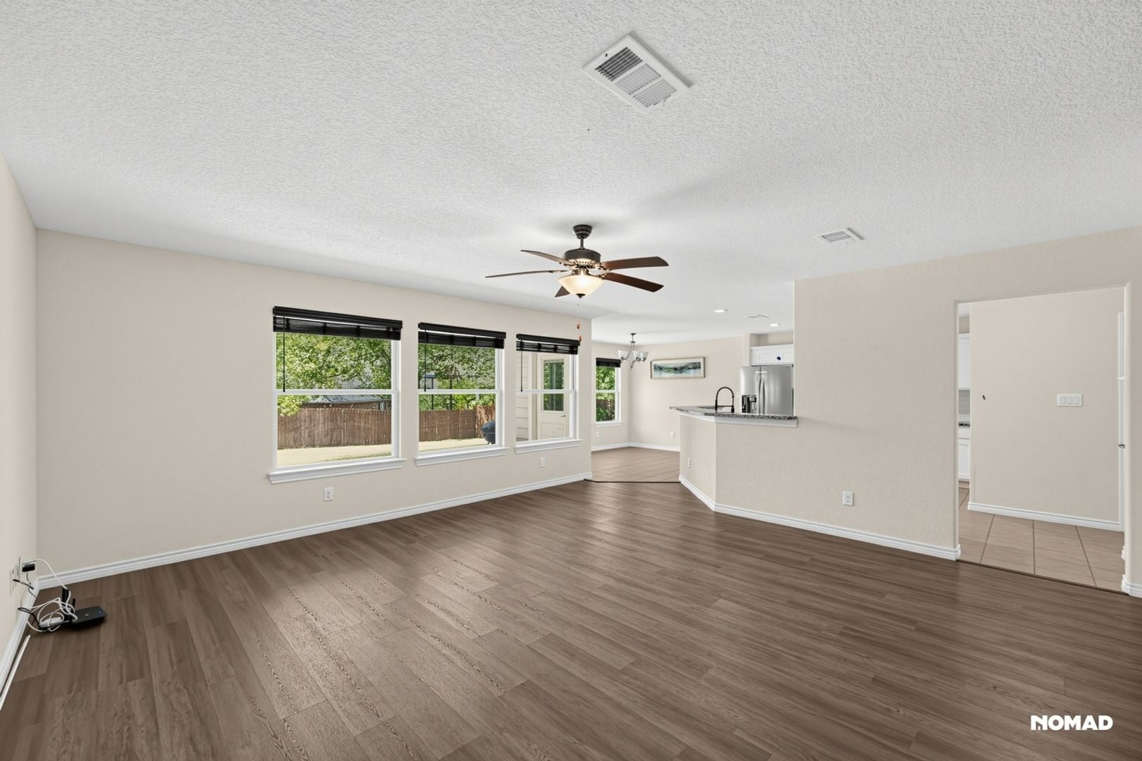 Building Photo - 205 Shady Oaks Dr
