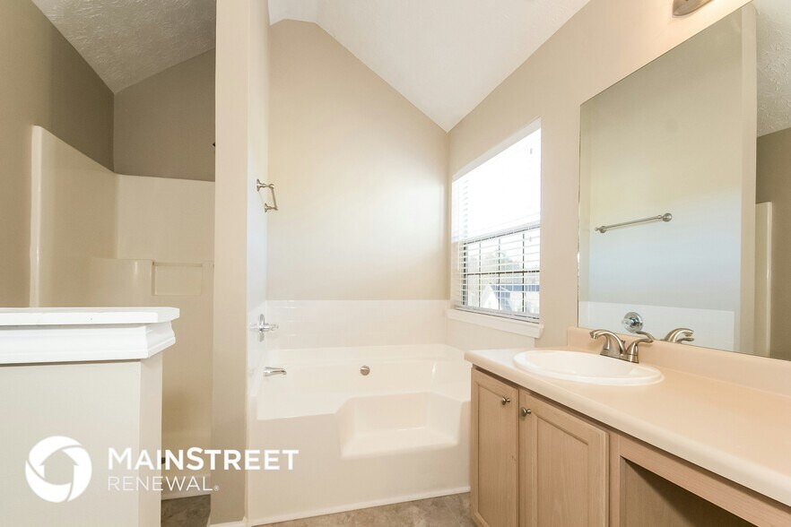 Building Photo - 6650 Etterlee Dr