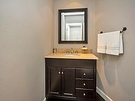 Downstairs powder room - 26412 Vicente Lugo
