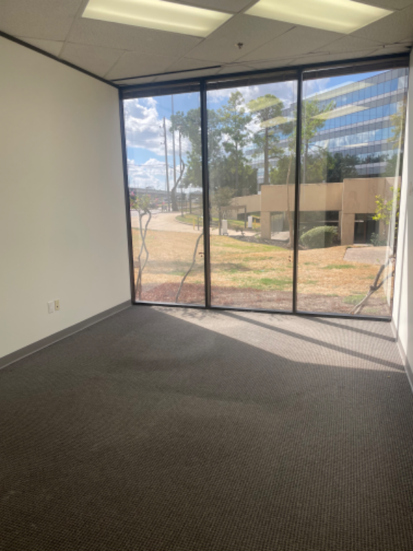 Building Photo - 550 Greens Pkwy