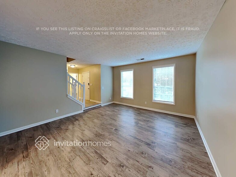 Building Photo - 6021 Woodcreek Dr