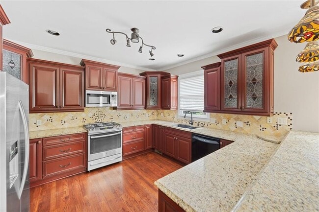 Building Photo - 940 Southfield Ln
