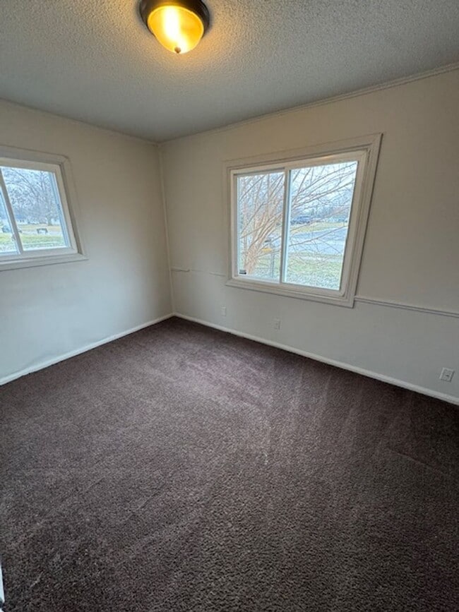 Building Photo - 4622 Smith St