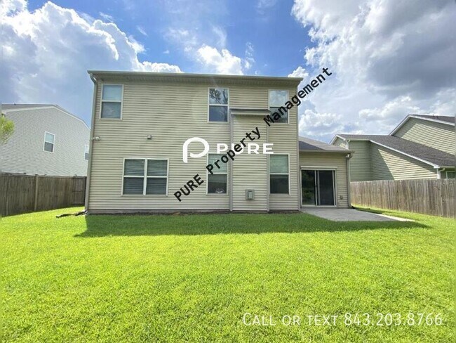 Building Photo - 224 Donatella Dr