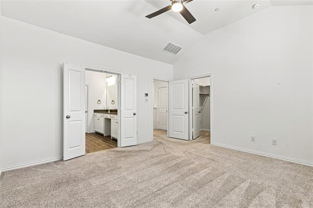 Building Photo - 537 Parkside Dr