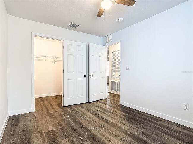 Building Photo - 2717 N Poinciana Blvd