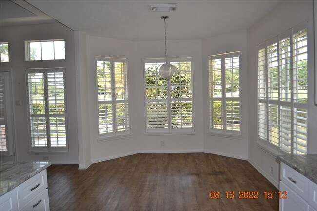 Building Photo - 4007 Sand Terrace Dr
