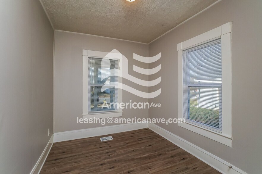 Building Photo - 1426 Chartres St