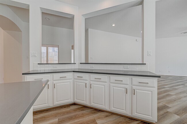 Building Photo - 38 Tethered Vine Pl