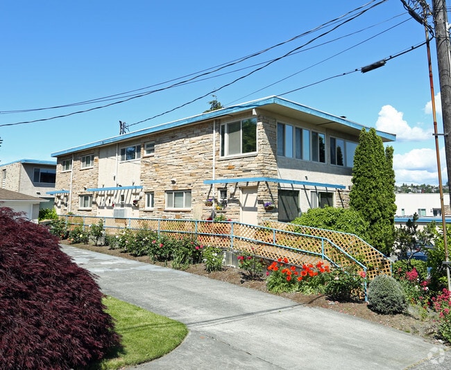 2323 W Newton St 2323 W Newton St Seattle WA 98199 Apartment Finder