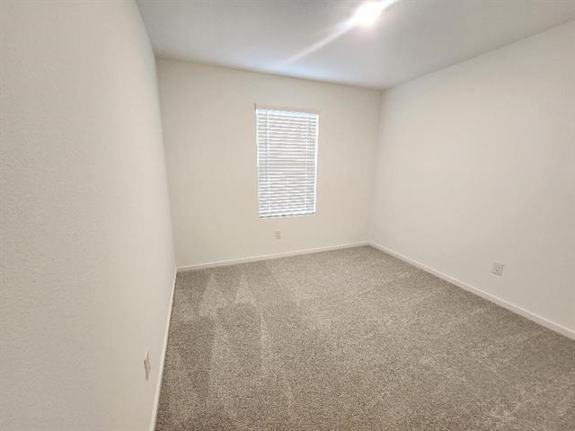 Building Photo - 309 Woodbridge Ln
