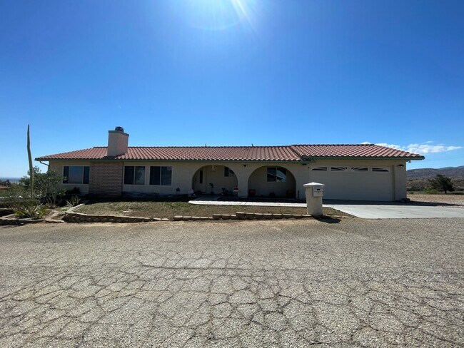 Primary Photo - Palmdale 3 Bedroom + 2 Bathroom