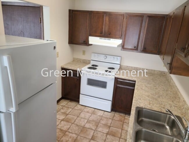 Primary Photo - 2 Bedroom with Heat Paid and Garage