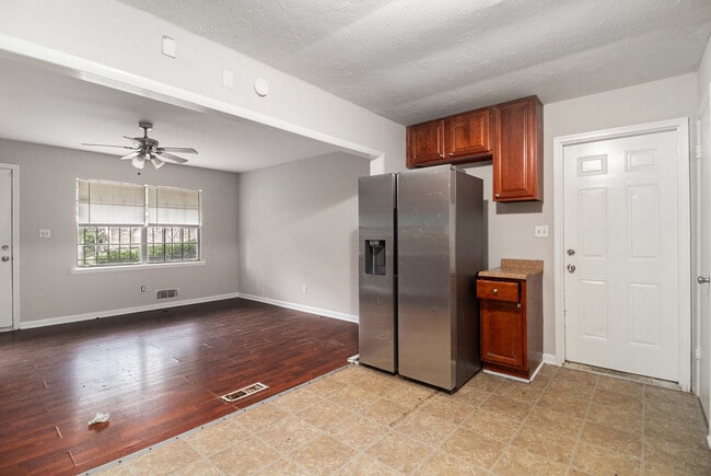 Building Photo - 8753 E Bourne Dr