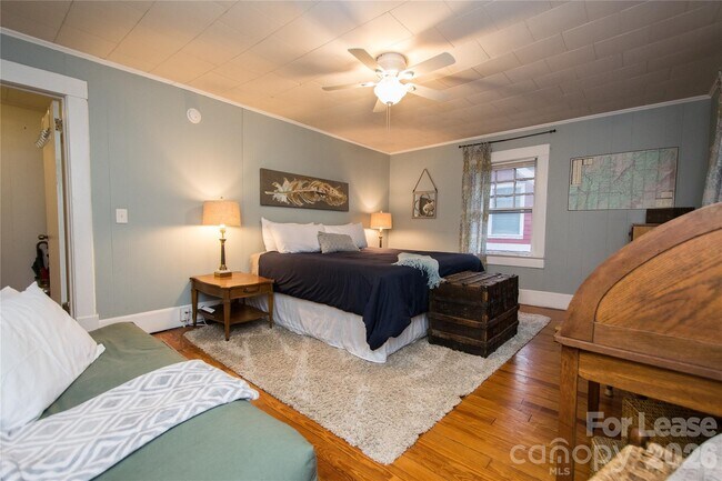 Building Photo - 109 Pearson Dr