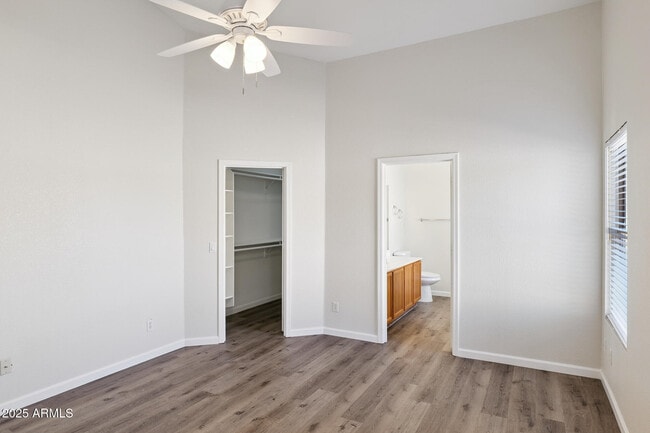 Building Photo - 6346 W Hess St