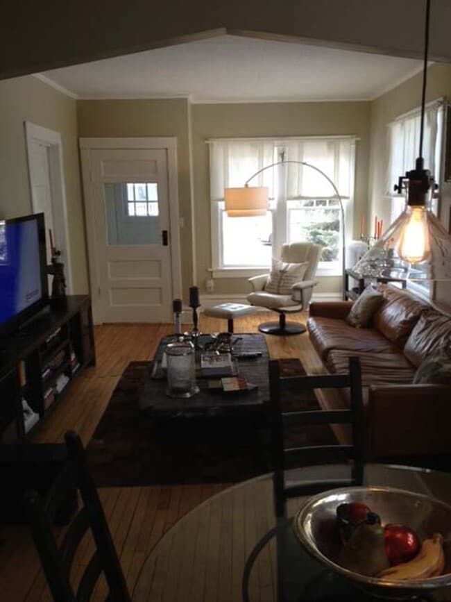 Building Photo - 2717-2719 Aldrich Ave S