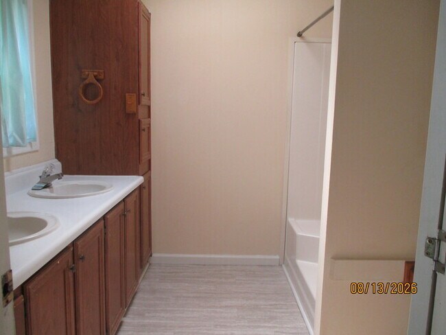 Building Photo - 5300 Almeda Pl NW