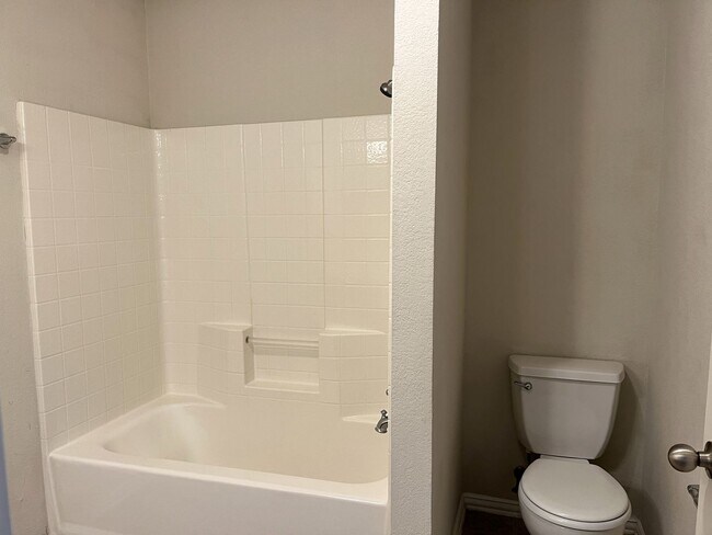 Building Photo - Sunwest Village Duplex